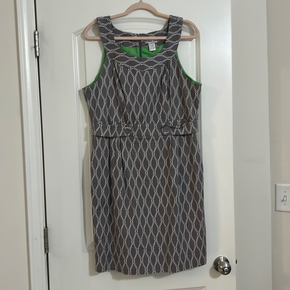 Sleeveless dress